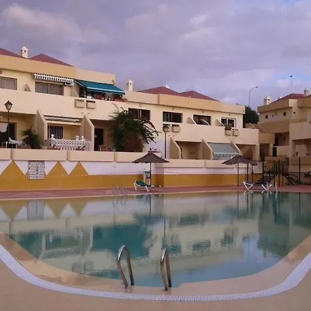 Luminoso Y Con Airco - D4 - Frente A La Piscina En Mareverde *